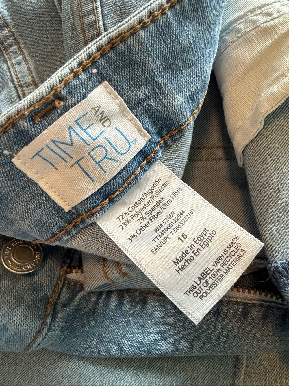 Time and Tru Light Wash Wide Leg Jeans Bundle - Picture 3 of 6